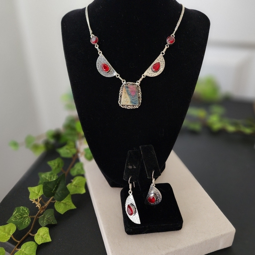 Silver Plate Chain Necklace with Red Onyz and Ruby in Fuchsite Pendant Earrings